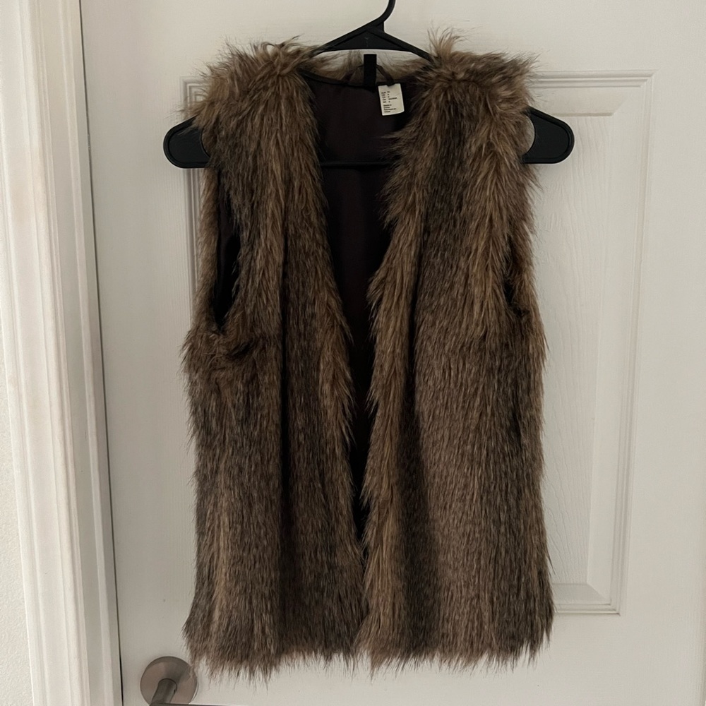 Fur vest
